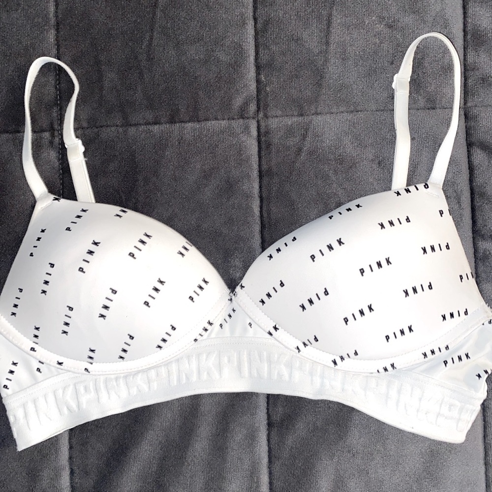 VS PINK ‘Wear Everywhere Wireless’ BRA